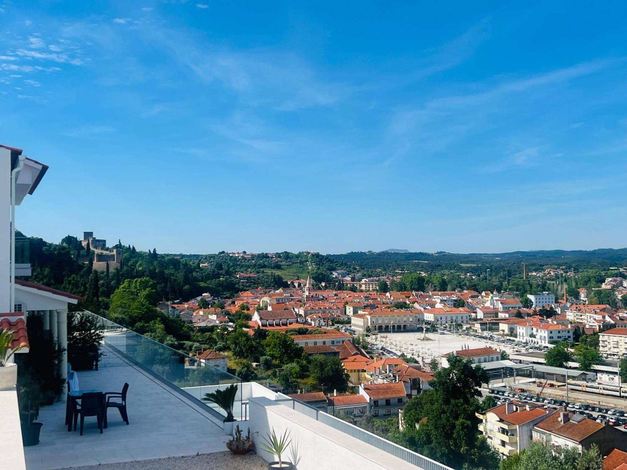 Vila Pombal Tomar Apartments - Pool & City Views מראה חיצוני תמונה