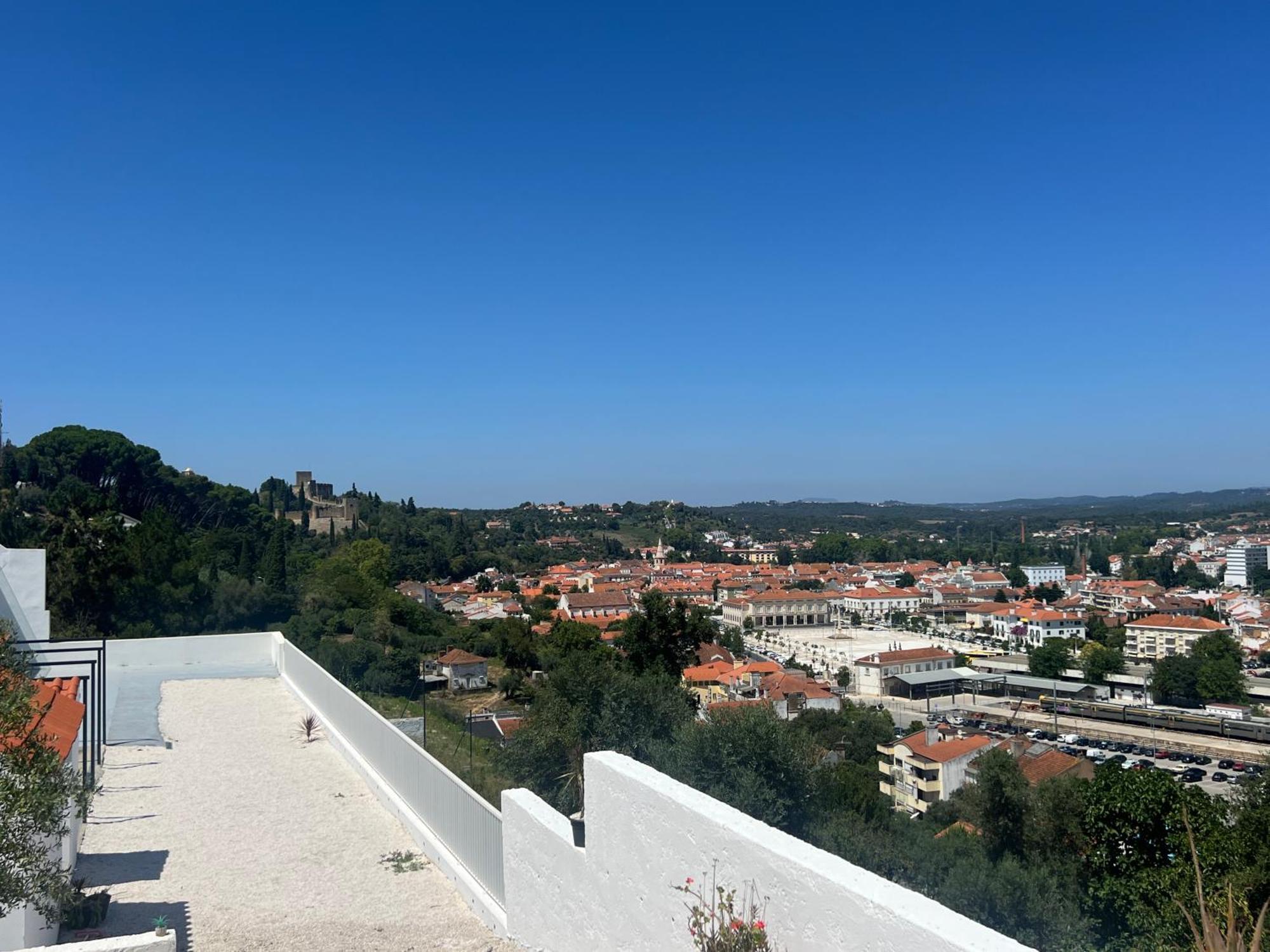 Vila Pombal Tomar Apartments - Pool & City Views מראה חיצוני תמונה