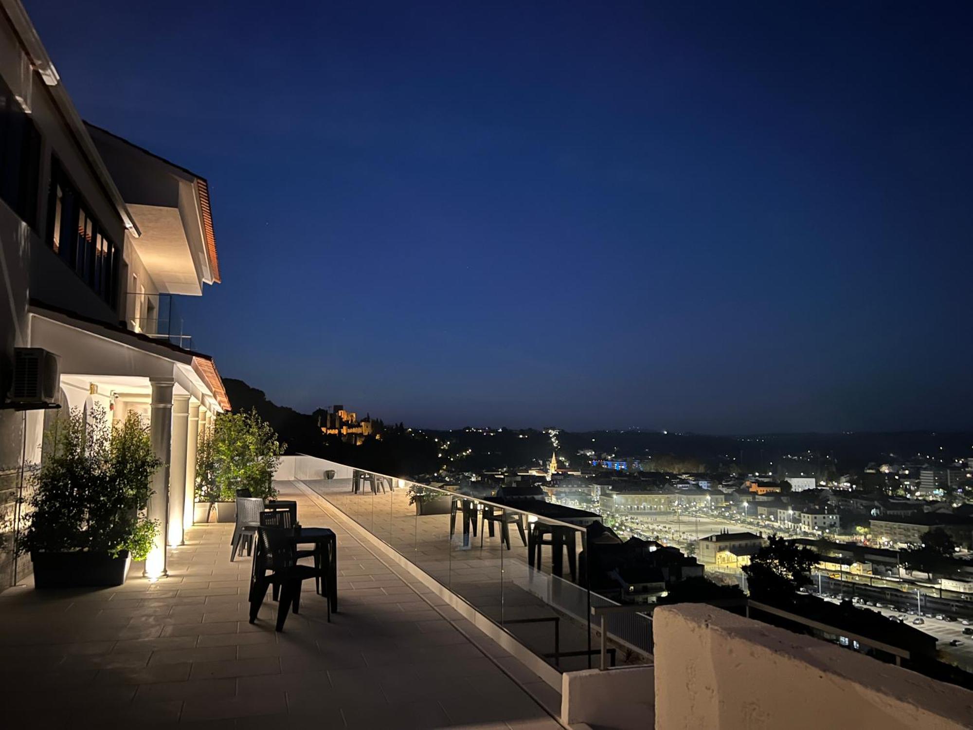 Vila Pombal Tomar Apartments - Pool & City Views מראה חיצוני תמונה