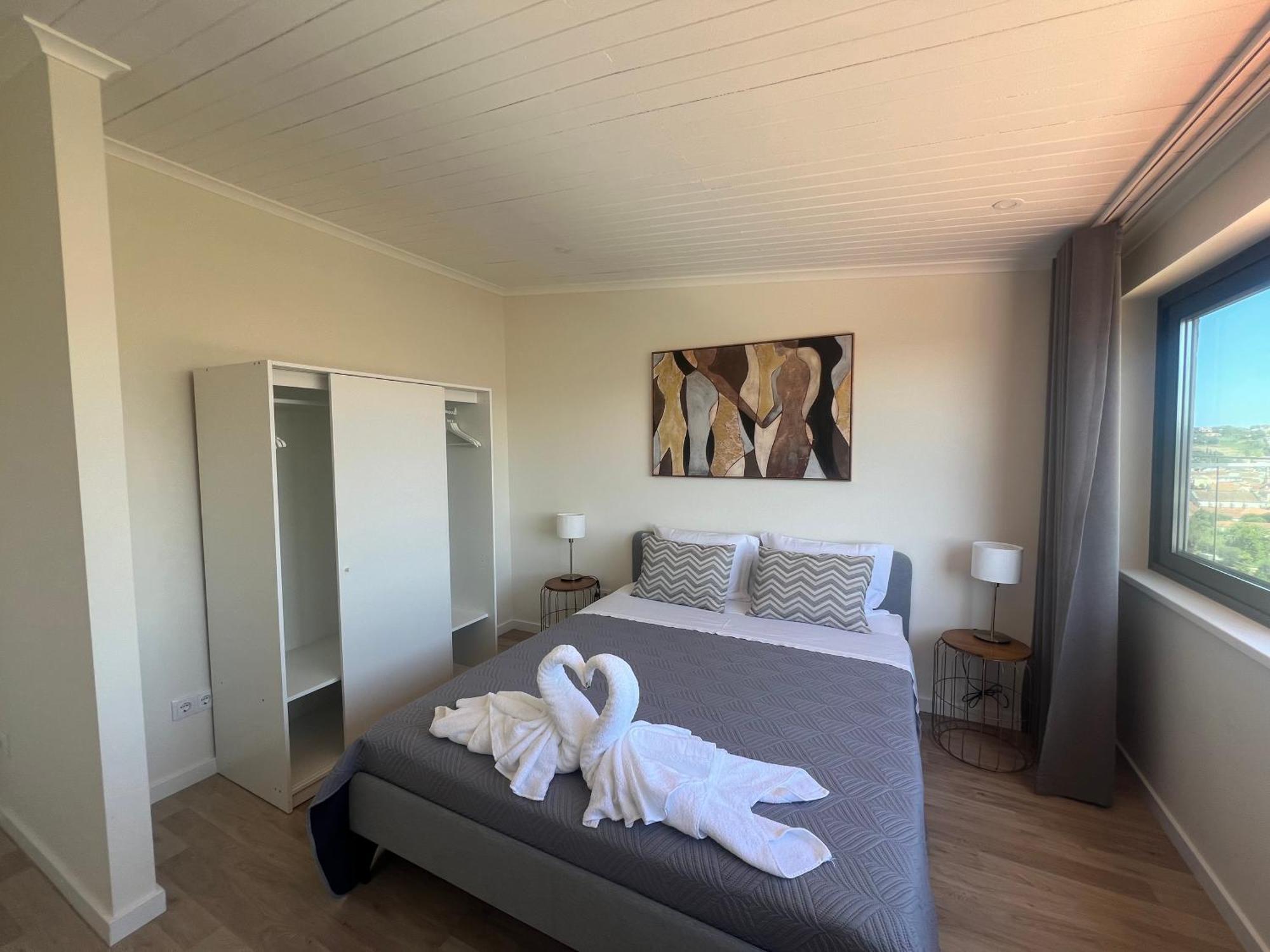 Vila Pombal Tomar Apartments - Pool & City Views מראה חיצוני תמונה